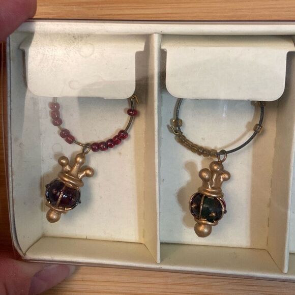 New in Package Pier 1 Imports Set of 6 Wine Charms - Picture 5 of 6